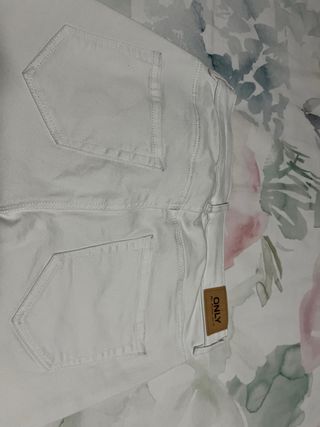 Pantalón blanco Only Talla M