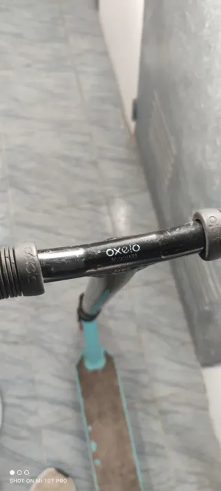 Patinete acrobático azul