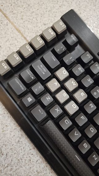 Corsair K95 RGB Teclado Mecánico