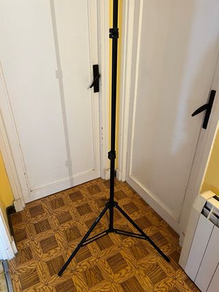 Trípode de estudio Neewer