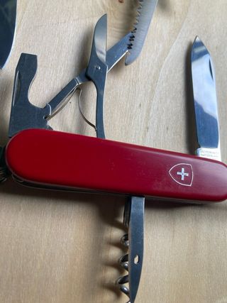 2 Canivetes Victorinox Climber e Camper