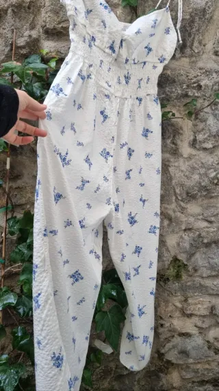 Mono H&M floral blanco y azul Talla 42