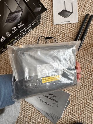 Router Wi-Fi ASUS RT-N12E Wireless-N300 3-en-1