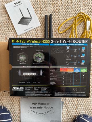 Router Wi-Fi ASUS RT-N12E Wireless-N300 3-en-1