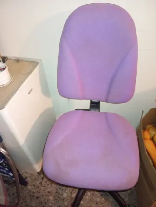 Sillas de oficina moradas