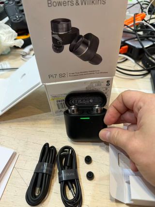 Bowers & Wilkins Pi7 S2 (año modelo 2023) Auricula