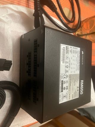Fuente Alimentación Corsair RM650