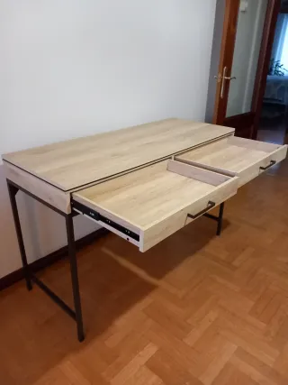 Escritorio moderno madera y metal