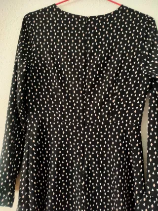 Vestido negro manga larga estampado