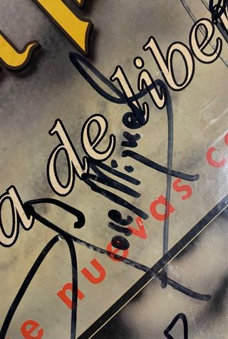 Medina Azahara, cartel autografiado.