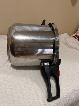 Olla Express Magefesa