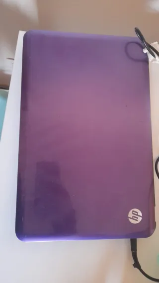 Ordenador HP Morado