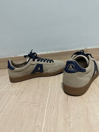Zapatillas Alvaro Moreno Talla 39 Beige/Azul