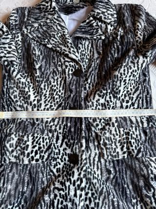 Cappottino peloso disegno maculato