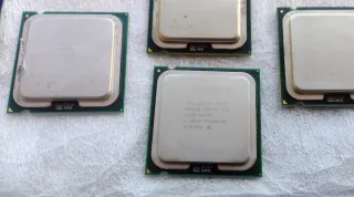 Lotto di 6 processori Intel Socket 478