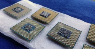 Lotto di 6 processori Intel Socket 478