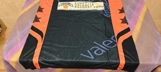 Camiseta del Valencia Basket. Talla L