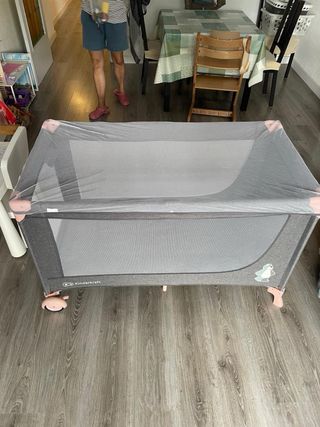 Cuna de viaje Kinderkraft JOY 2 con accesorios