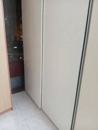 Armadio a 2 ante scorrevoli