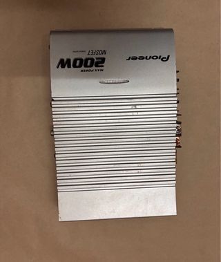 Altavoces Pioneer y Amplificador Pioneer