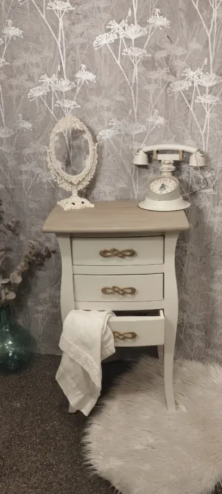 Mesita dr Noche/ Auxiliar de Madera Maciza