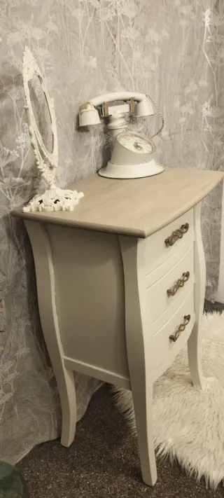 Mesita dr Noche/ Auxiliar de Madera Maciza