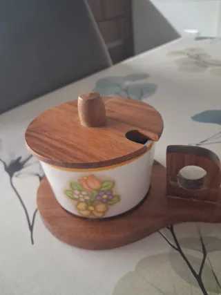 Formaggera in ceramica e legno