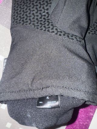 Guantes BEEK negros impermeables