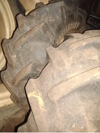 Neumaticos trelleborg 7.00-12