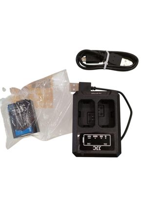 CÁMARA EVIL MIRRORLESS SONY ALPHA 7 II ILCE-7M2 24M (1700 DISPAROS) + CARGADOR + CAJA