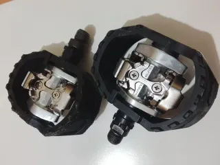 Pedales Shimano PD-M424