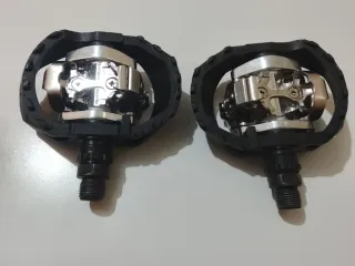 Pedales Shimano PD-M424