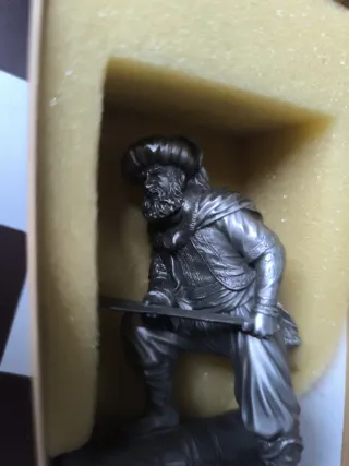 Figura Barbarroja con cañón