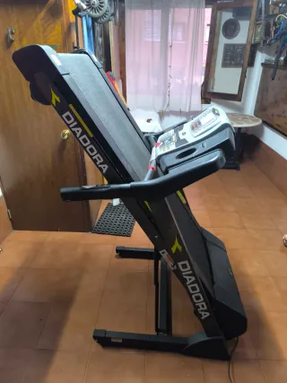 Tapis roulant professionale DIADORA RAZOR 9.7