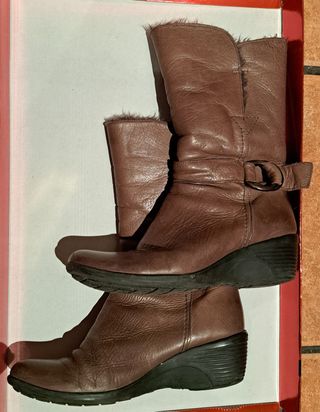 Botas de piel altas marrones