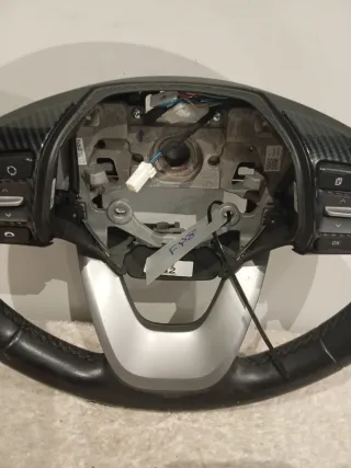 Volante Hyundai Kona