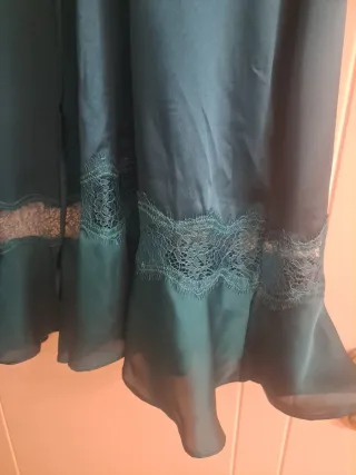 Bata M/L nueva con etiqueta y cinturón