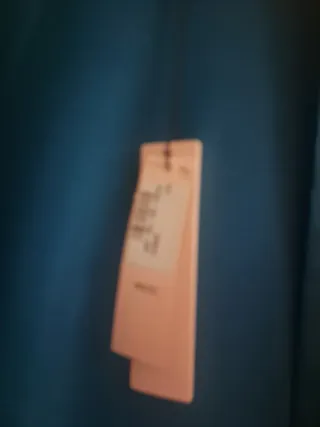 Bata M/L nueva con etiqueta y cinturón