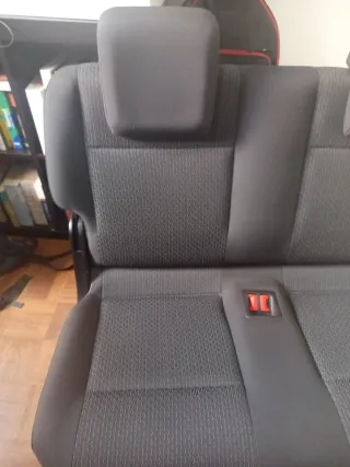 Asientos traseros Caddy Maxi.