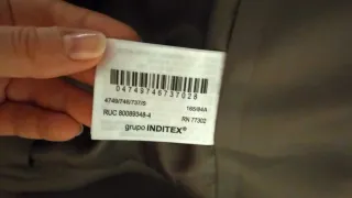 Chaqueta crop Zara color marrón topo