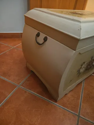 Baúl vintage decorado