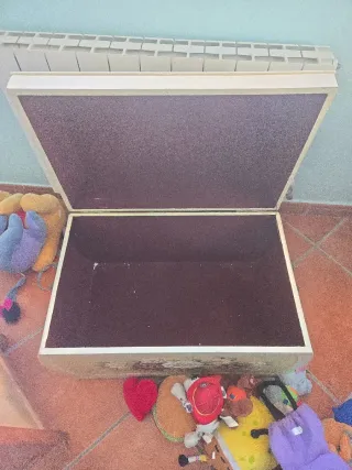 Baúl vintage decorado