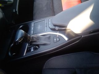 Lexus UX 250h Business 2WD 135 kW (184 CV)