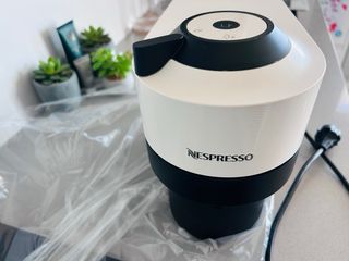 Cafetera Nespresso Vertuo Pop Nueva