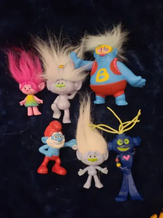 Lote Figuras Trolls y Pitufos