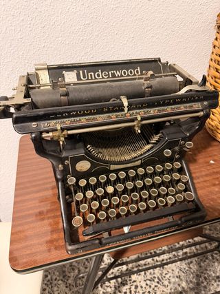Máquina Escribir Underwood Standard Antigua