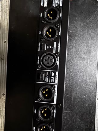 Procesador Behringer Super X Pro CX2310