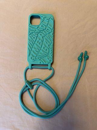 Funda para iPhone 13 o 14 Bimba y Lola con cordón