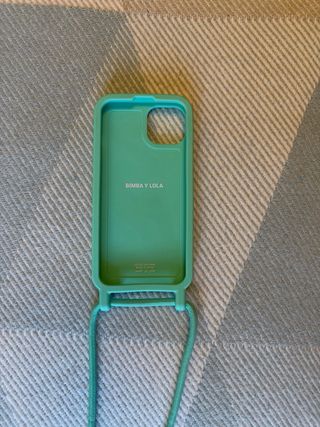 Funda para iPhone 13 o 14 Bimba y Lola con cordón