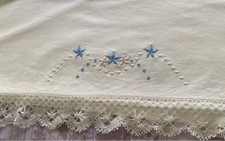 Juego de sábanas y funda de almohada antigua